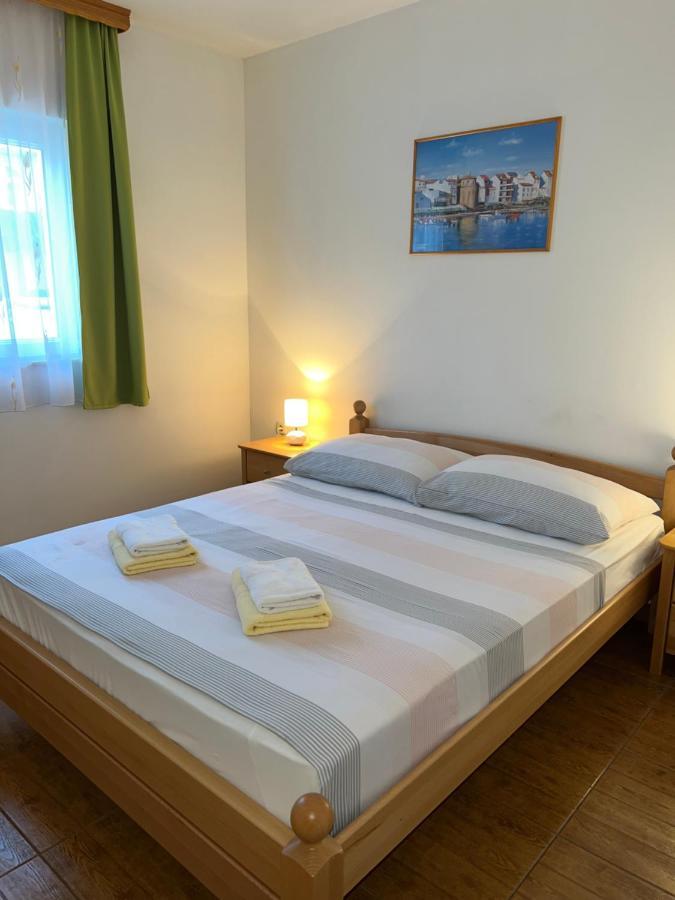 Vespera Apartments Bol Eksteriør bilde